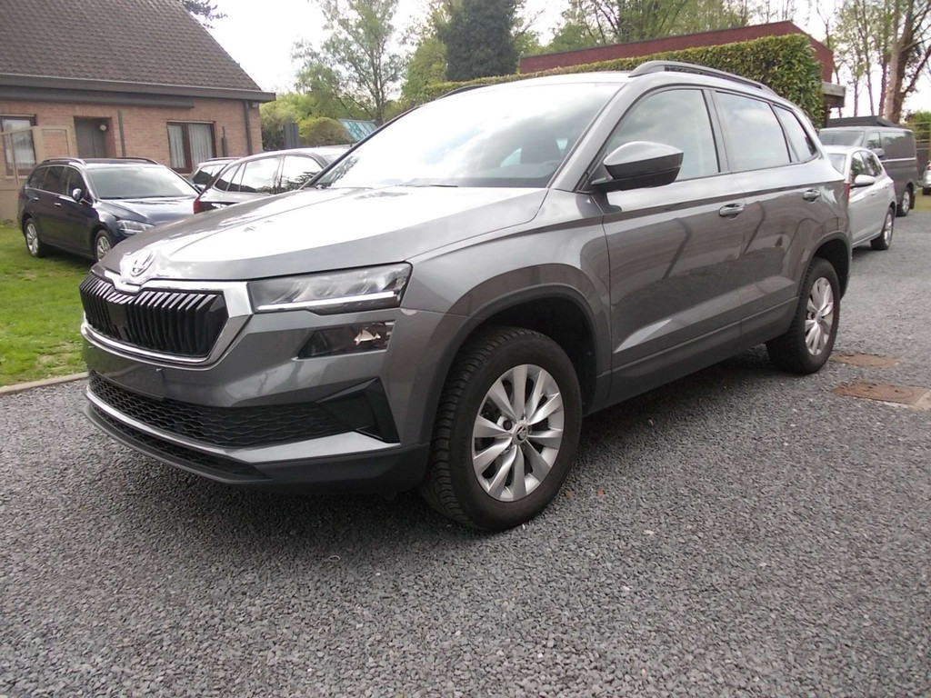 Škoda Karoq TSI Ambition NAVI-CRUISE-CARPLAY-LED-KEYLESS-DAB