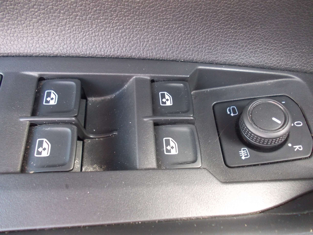 Volkswagen Polo Polo TSI 95 PK Life Business LED-NAVI-CAMERA-CRUISE-APP CONN.